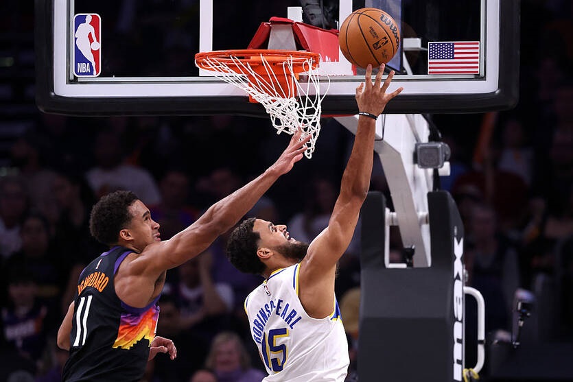 Новини спорту - Осо Ігударо став одним із кращих у "плюсі/мінусі" в ігровій практиці