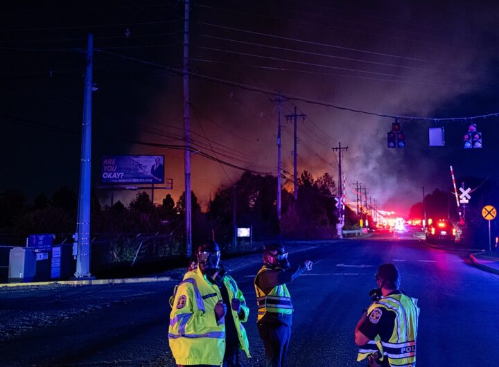 Новини світу - Падіння вантажного літака у США: загинули 7 людей, 11 постраждали