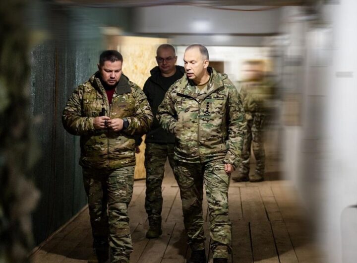 Новини України - Про оточення у Покровську не йдеться - Сирський