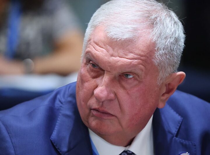 Новини світу - Роснєфть урізала виплати акціонерам піля санкцій США