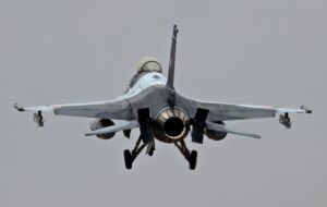 Новини світу - Румунія піднімала F-16 через удари РФ по півдню Одещини
