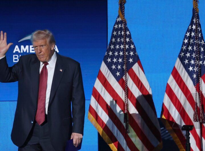 Новини світу - Трамп: Путін просив мене врегулювати війну, що триває 10 років