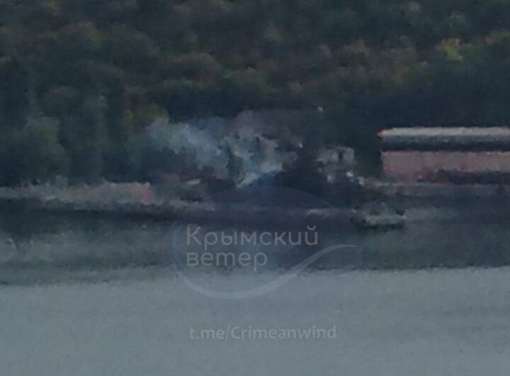 Новини України - У Криму горів військовий корабель РФ - соцмережі