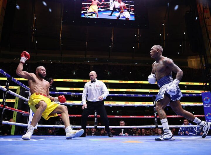 Новини спорту - У видовищному бою з нокдаунами Бенн помстився Юбенку-молодшому