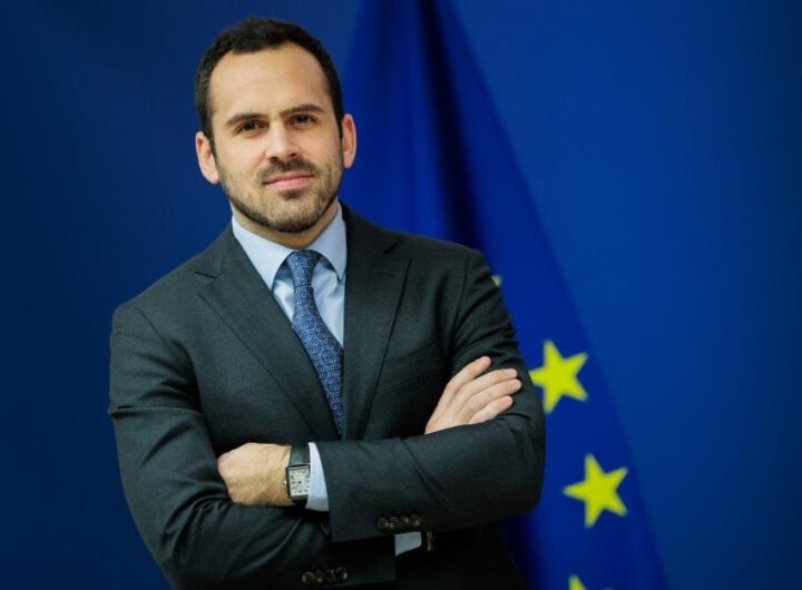 Новини світу - ЄК відреагувала на корупційний скандал в Україні