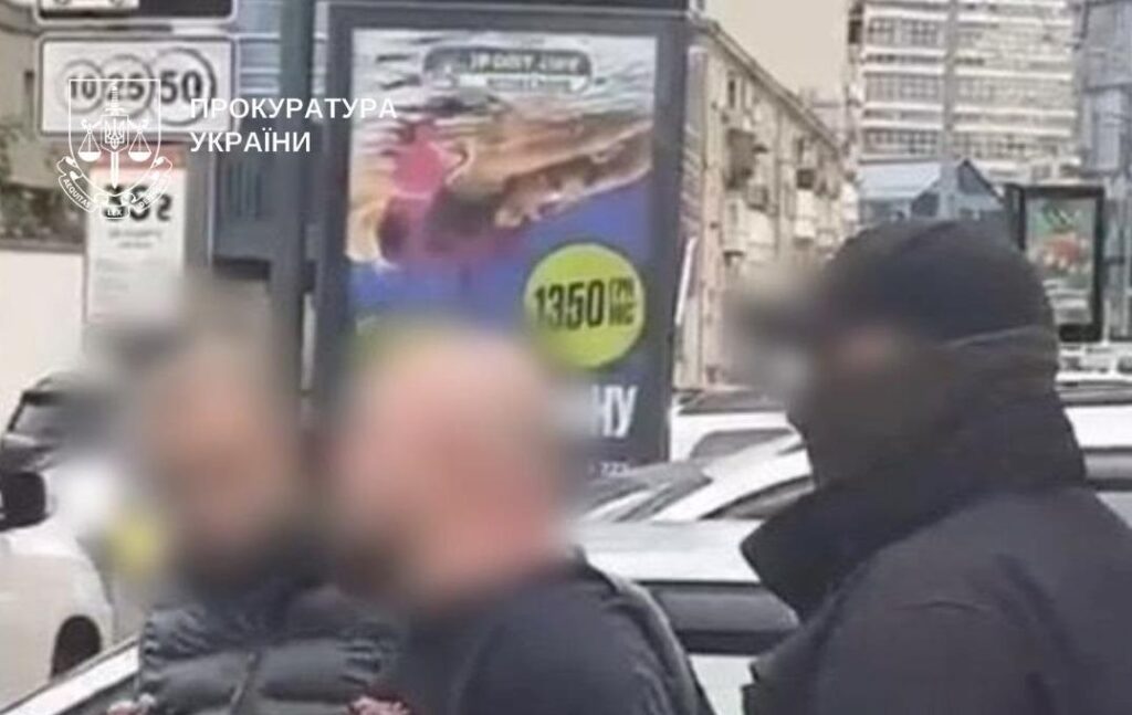 Новини Києва - Затримано киянина, який за $25 тисяч "працевлаштовував" до спецслужби