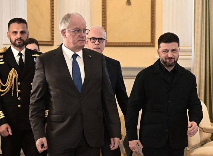 Новини політики - Зеленський прибув до Афін