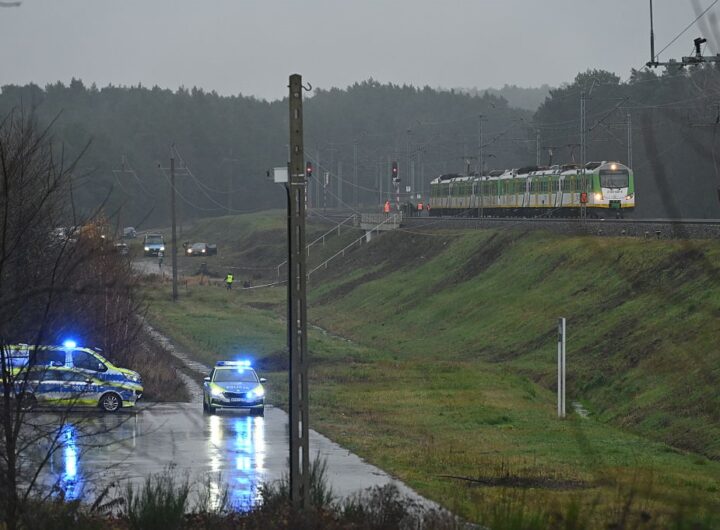 Новини світу - ЗМІ дізнались імена підозрюваних у диверсії на залізниці у Польщі