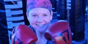 Новини культури - Акторка серіалу Дивовижна місіс Мейзел Венні Алтон Девіс загинула в ДТП