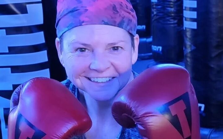 Новини культури - Акторка серіалу Дивовижна місіс Мейзел Венні Алтон Девіс загинула в ДТП