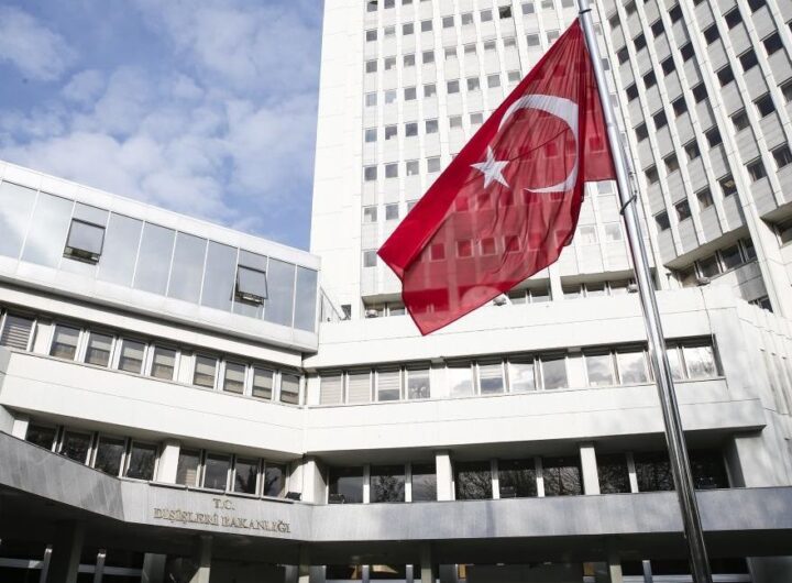 Новини світу - Атаки на танкери: МЗС Туреччини викликало дипломатів України та РФ