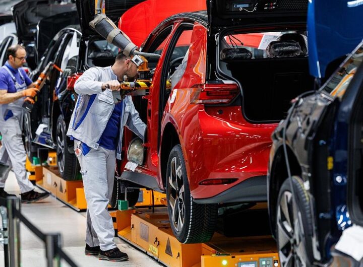 Новини бізнесу - Автовиробники Німеччини переживають найбільший обвал за останні 15 років