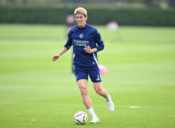 Новини спорту - Аякс досяг домовленості з колишнім захисником Арсеналу