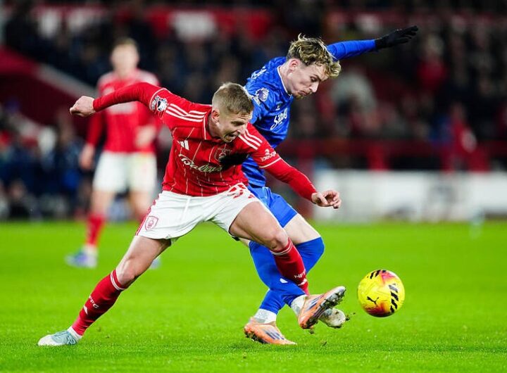 Новини спорту - Битва українських захисників в АПЛ: оцінки Зінченка і Миколенка