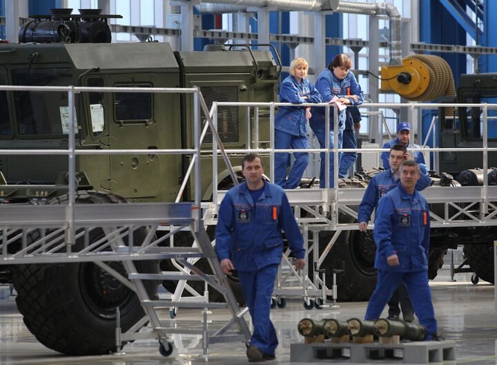 Новини бізнесу - Економіка Росії занурюється у воєнний режим