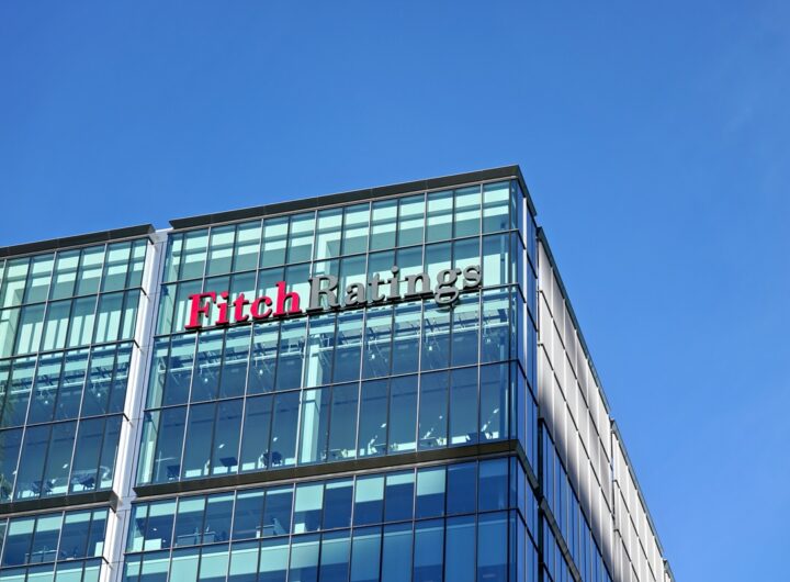 Новини бізнесу - Fitch підвищив кредитний рейтинг України