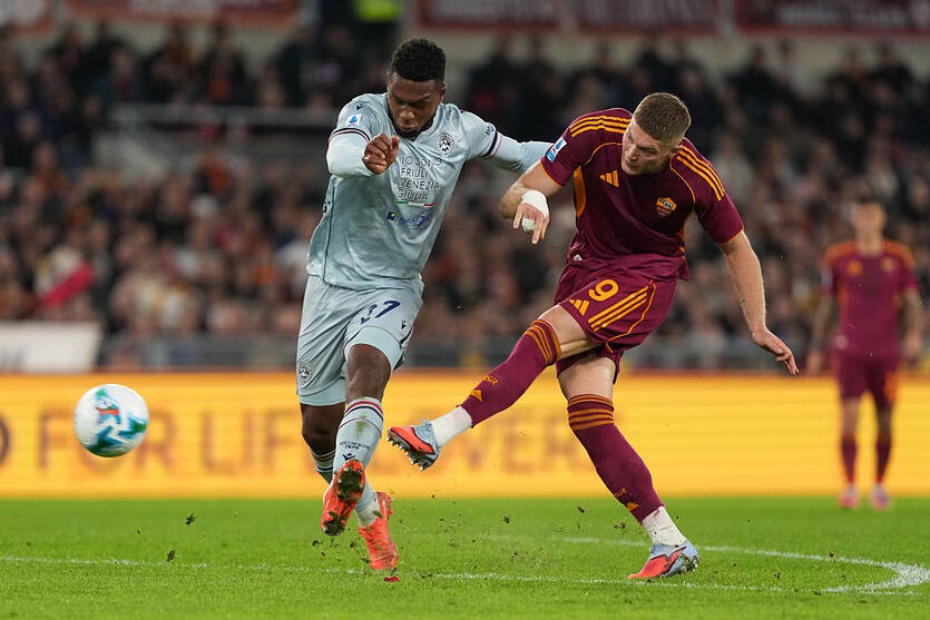 Новини спорту - Гасперіні висловлює невдоволення грою форвардів Роми, згадавши Довбика