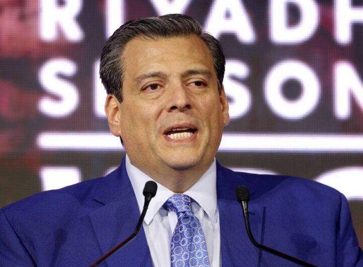 Новини спорту - Глава WBC оцінив перспективи бою Усика з Вайлдером