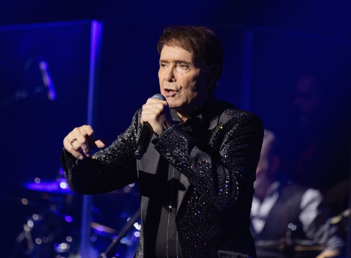 Новини культури - Кліфф Річард уперше зізнався, що таємно лікувався від раку простати