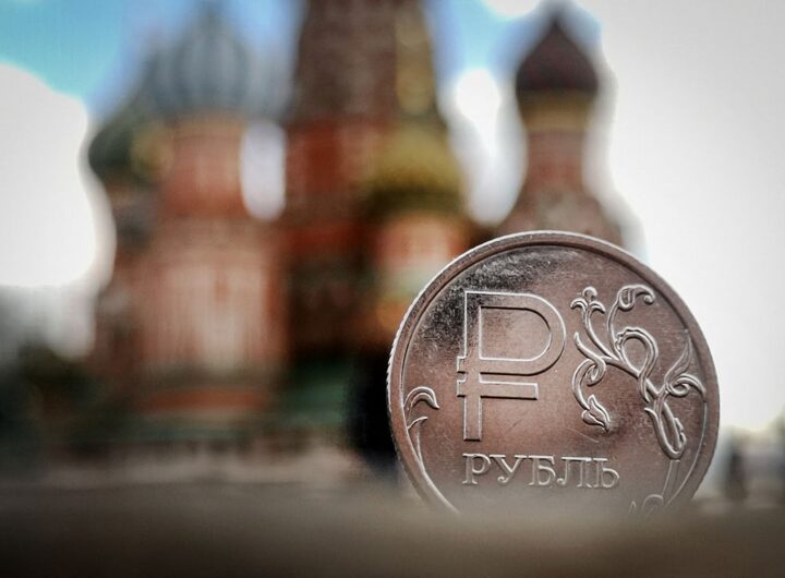 Новини світу - Кремль визнає тривале виснаження економіки - СЗРУ