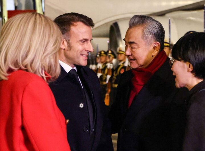 Новини світу - Макрон прибув з візитом до Китаю