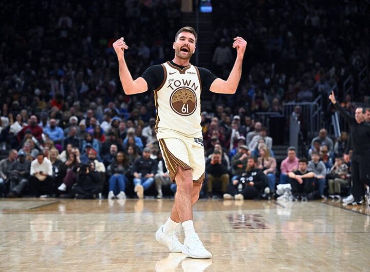 Новини спорту - НБА: Голден Стейт дотиснув Клівленд, Бруклін розгромив Новий Орлеан