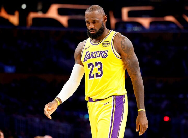 Новини спорту - НБА: унікальна серія Леброна Джеймса добігла кінця