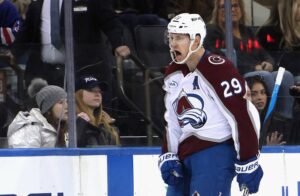 Новини спорту - Ніч в НХЛ: Айлендерс виривають перемогу