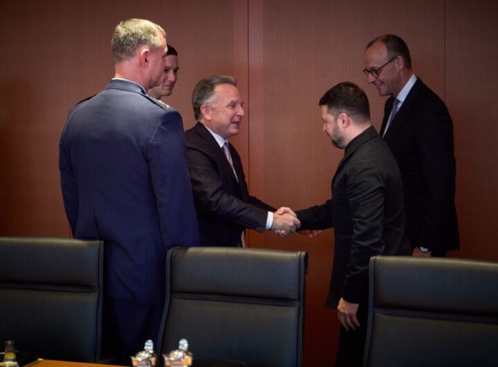 Новини України - Перемовини в Берліні: чи вийдуть ЗСУ з Донбасу?