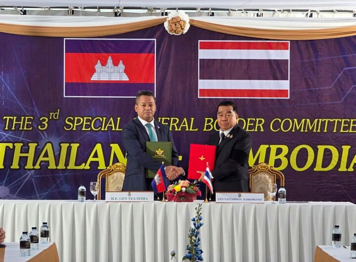 Новини світу - Представники Таїланду та Камбоджі розпочали переговори у Китаї