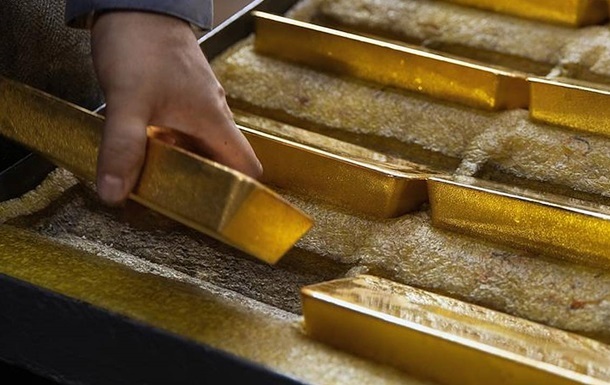 Новини політики - Росія “проїдає” стратегічні запаси золота
