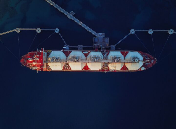 Новини бізнесу - Росія планує збудувати ЗПГ-термінал на Шрі-Ланці - ЗМІ