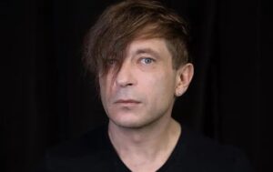 Новини культури - Російський співак перерахував гроші українцям