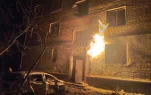 Новини України - У Чернігові БПЛА вибухнув біля багатоповерхівки