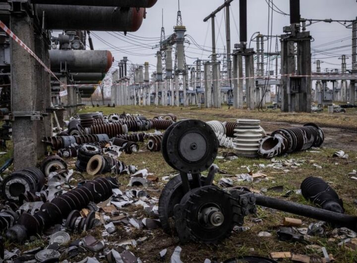 Новини України - У двох областях без світла 700 тисяч споживачів