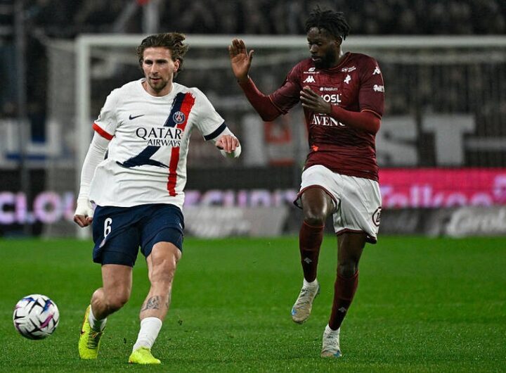 Новини спорту - У матчі Меца та ПСЖ на полі зустрілися Цітаішвілі й Забарний