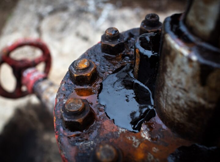 Новини світу - У Німеччині витекло з трубопроводу 200 тисяч літрів нафти