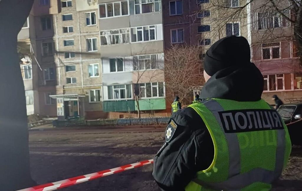 Новини України - Удар по багатоповерхівці в Чернігові: кількість постраждалих зросла