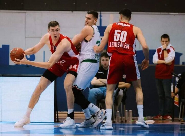 Новини спорту - Український центровий відзначився у переможному матчі Хапоеля