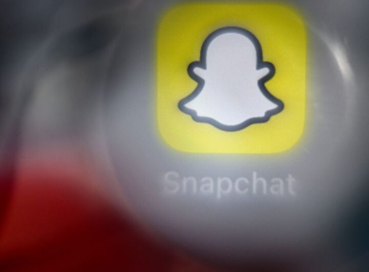 Новини світу - В Росії слідом за WhatsApp і FaceTime заблокували SnapChat