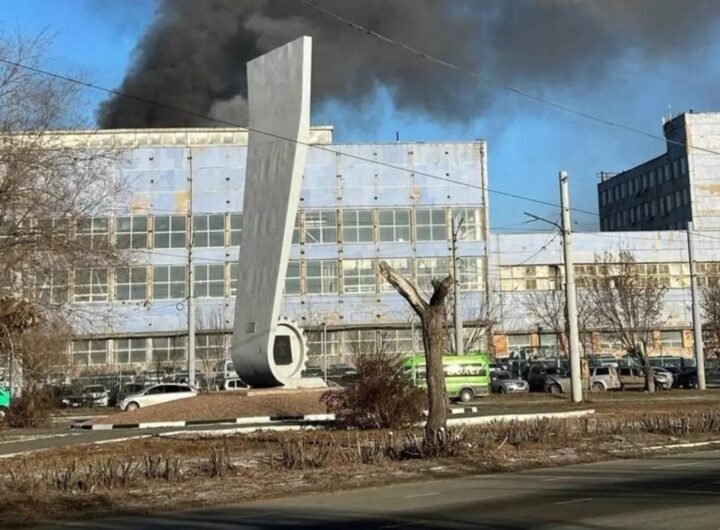 Новини світу - В російському Орську пожежа на оборонному заводі