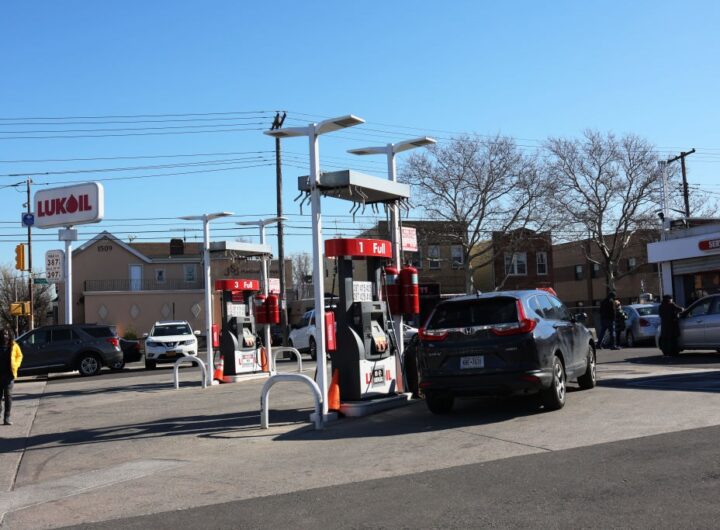 Новини бізнесу - В США Лукойл змушений працювати лишень з дрібними банками