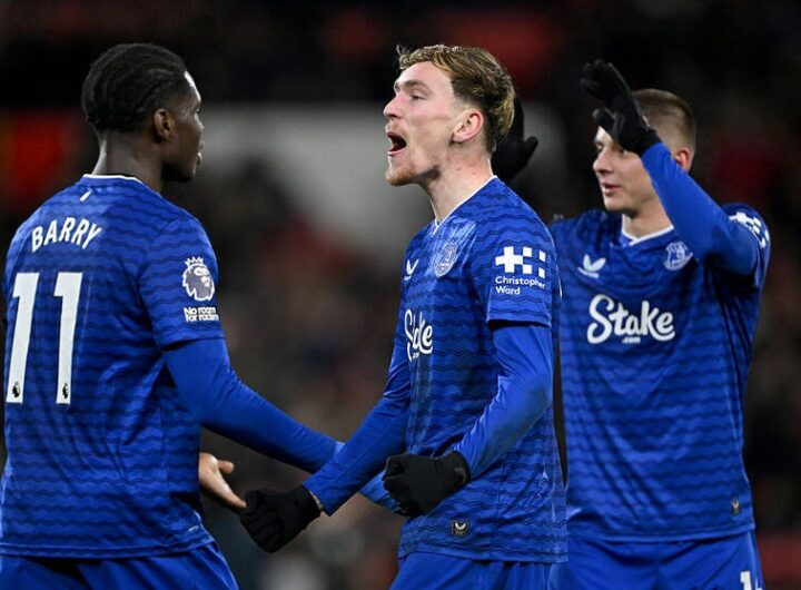 Новини спорту - Вечір АПЛ для українців: успіх Евертона Миколенка і нічия Челсі