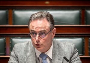 Новини світу - ЄС розглядає варіант "ізоляції" Бельгії через "репараційну позику" - ЗМІ