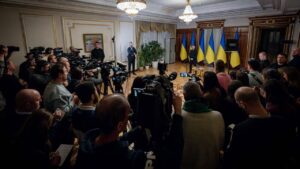 Брифінг Володимира Зеленського для ЗМІ: дипломатичний трек і внутрішнє перезавантаження
