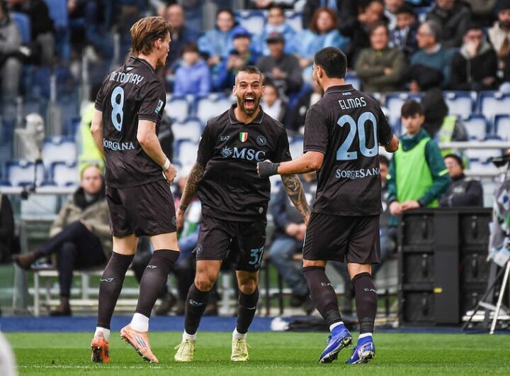 Новини спорту - Емоційні італійці заробили три вилучення в матчі Наполі-Лаціо