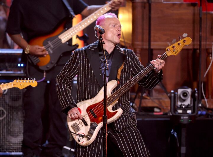 Новини культури - Flea з Red Hot Chili Peppers анонсував сольний альбом і світовий тур