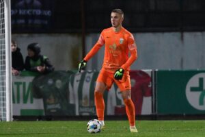 Новини спорту - Карпати врахували гру свого воротаря і півзахисника і залишили їх у команді