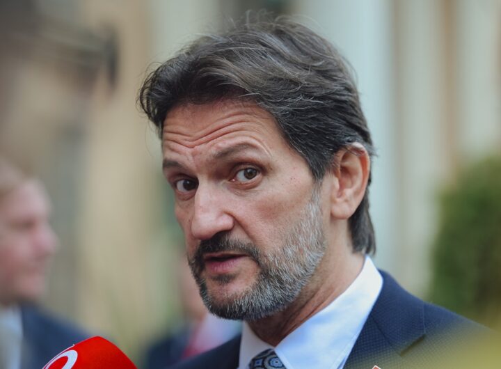 Новини світу - Міністр оборони Словаччини: Україна ніколи не буде в НАТО