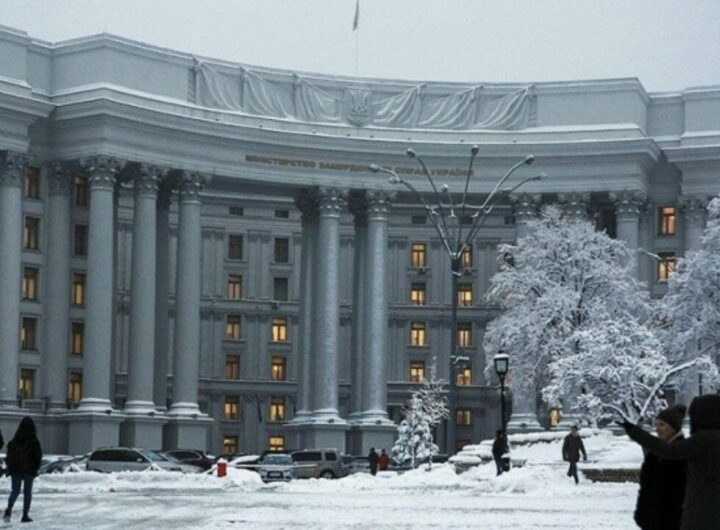 Новини світу - МЗС радить українцям виїжджати з Ірану